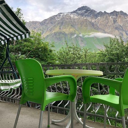 Guest House Demma Kazbegi Exterior photo
